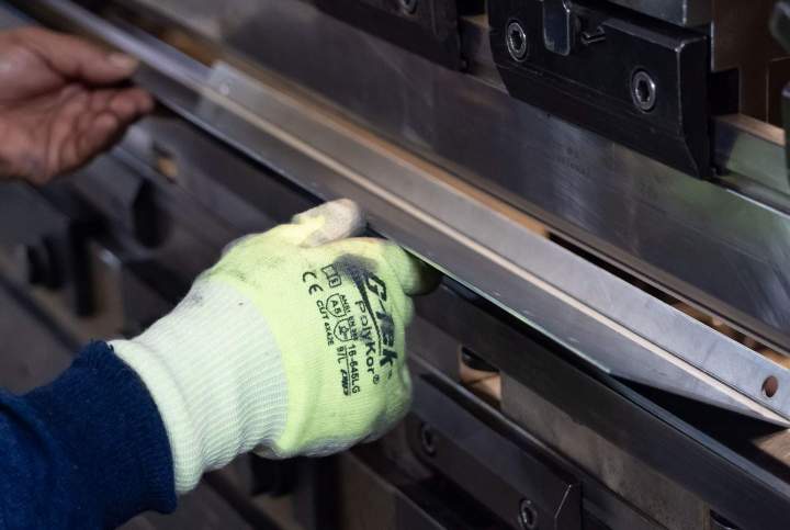 Mise en forme de tubes et profilés avec précision